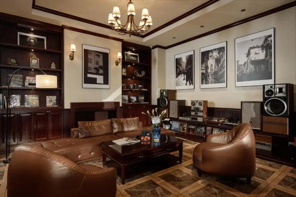 KIN HOTEL DONG DU