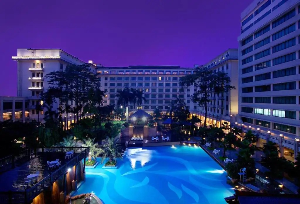 DONG FANG HOTEL GUANGZHOU 