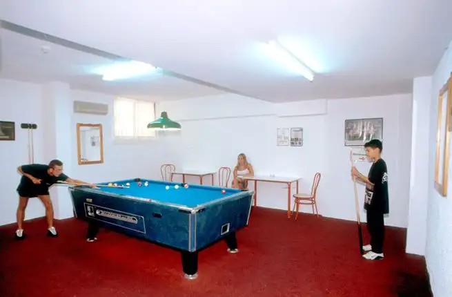 POSEIDON HOTEL AND APARTMENTS