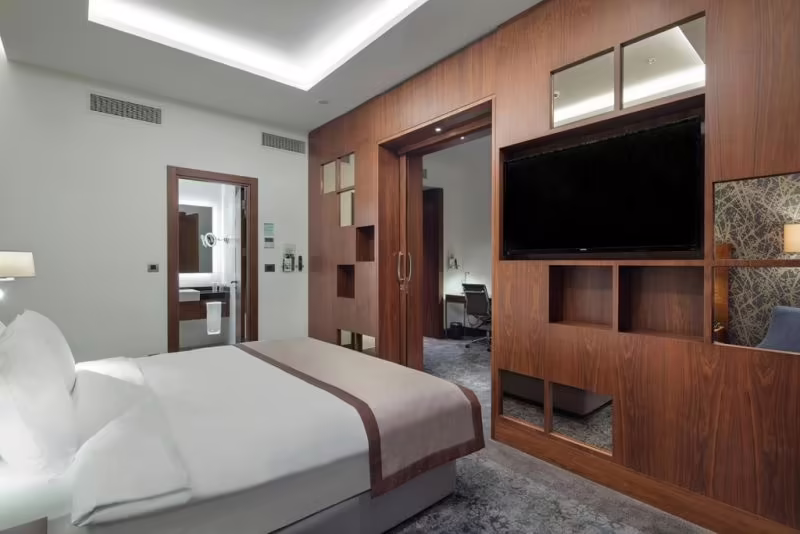 HOLIDAY INN ISTANBUL TUZLA BAY