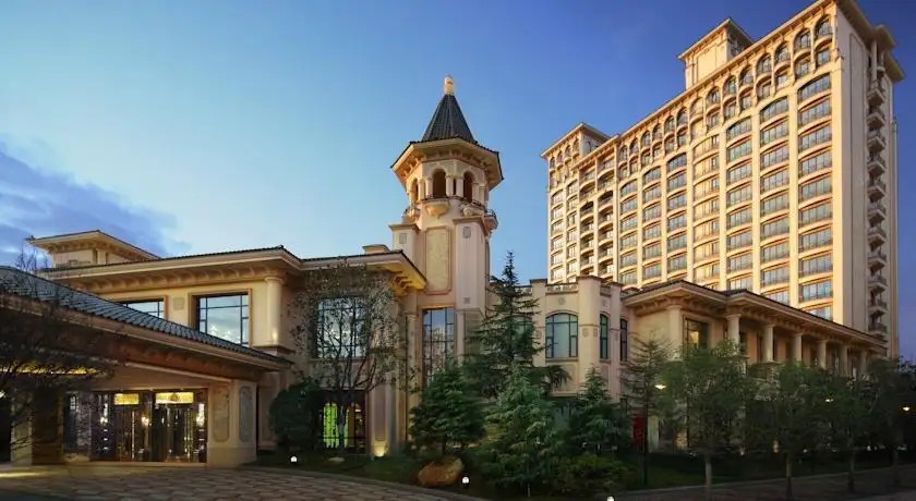 CHATEAU STAR RIVER PUDONG