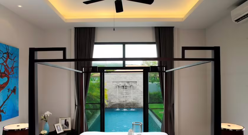 TWO VILLAS HOLIDAY - ONYX STYLE NAIHARN BEACH