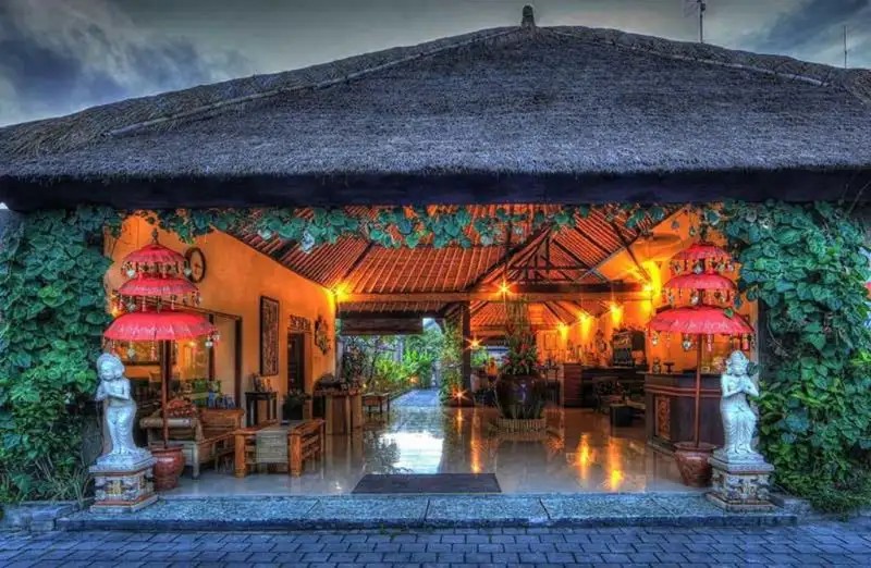 BALI RICH LUXURY VILLA SEMINYAK