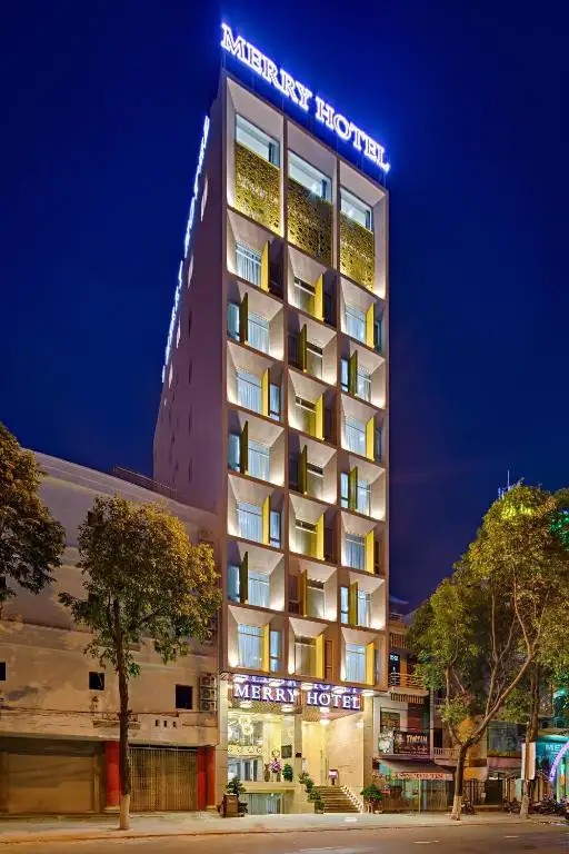 MERRY HOTEL