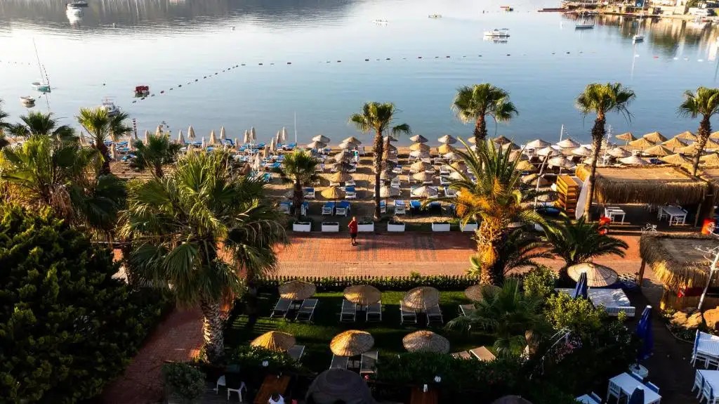 COSTA BITEZHAN HOTEL
