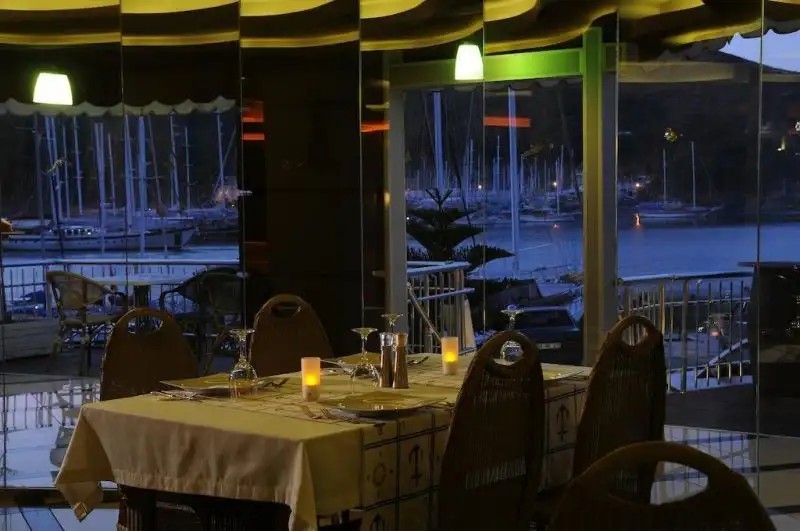 GRAND ATA PARK HOTEL