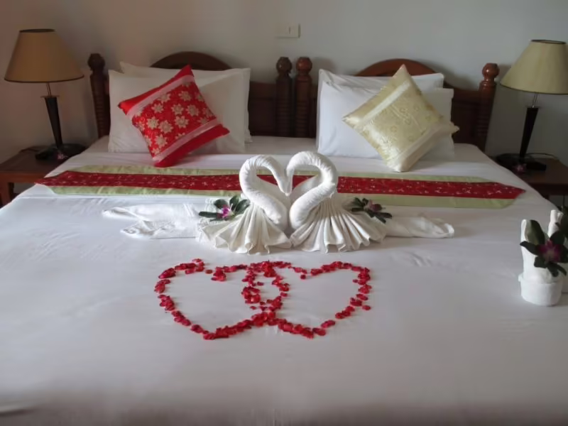 LIPA BAY RESORT