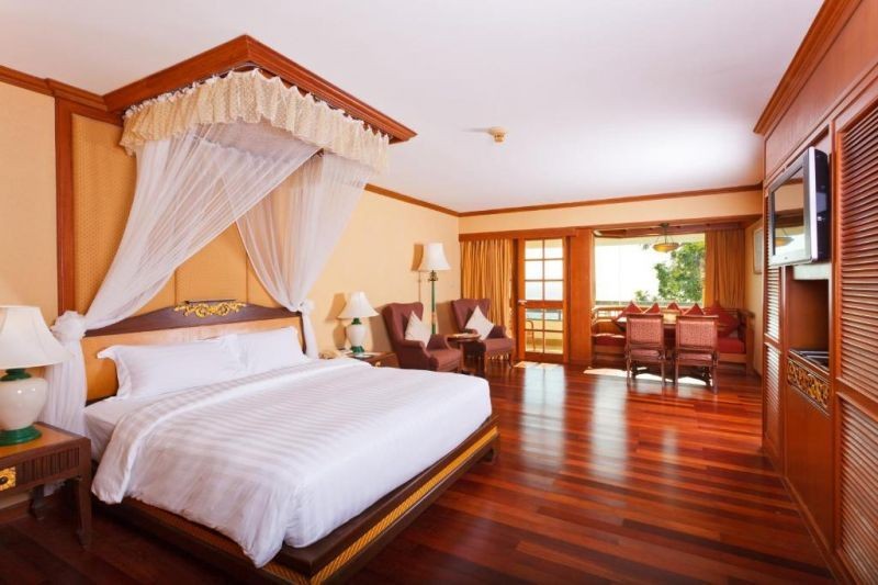 grand jacuzzi suite
