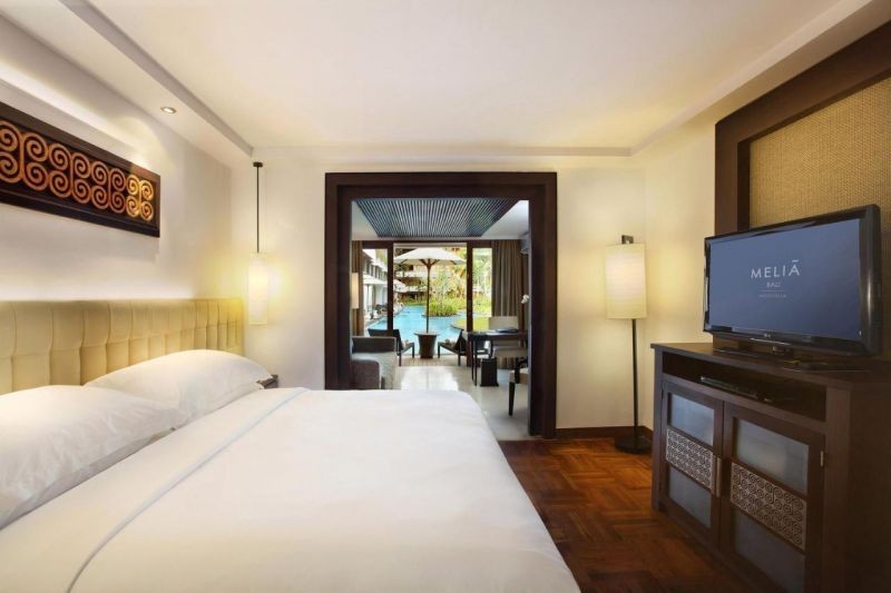junior suite lagoon access