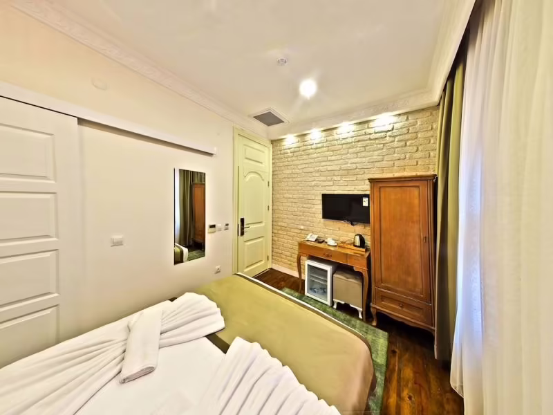 NUSRET BEY HOTEL