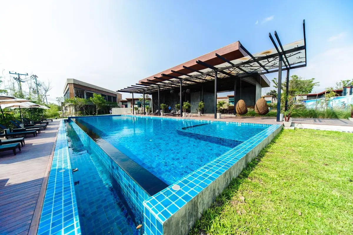 SEA TWO POOL VILLA RESORT PATTAYA