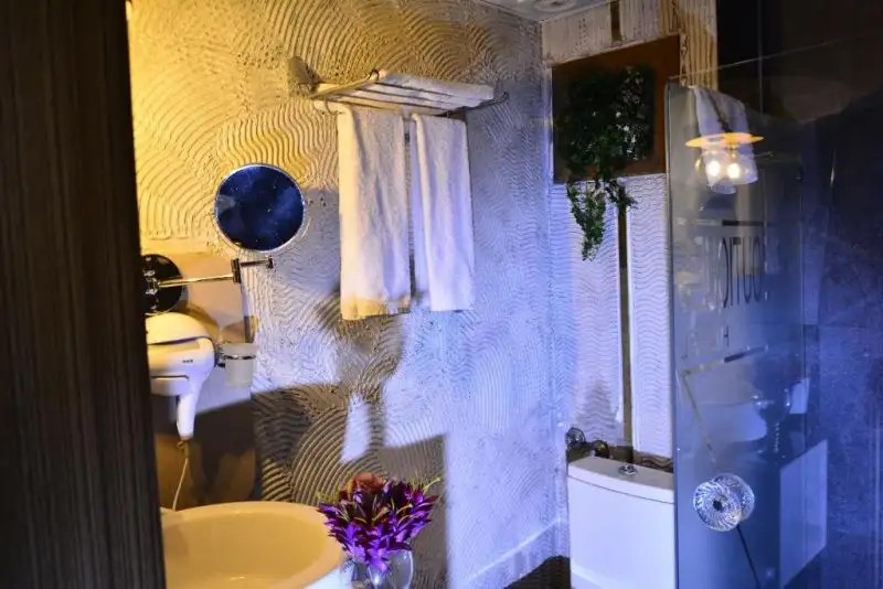 THE BOUTIQUES HOTEL