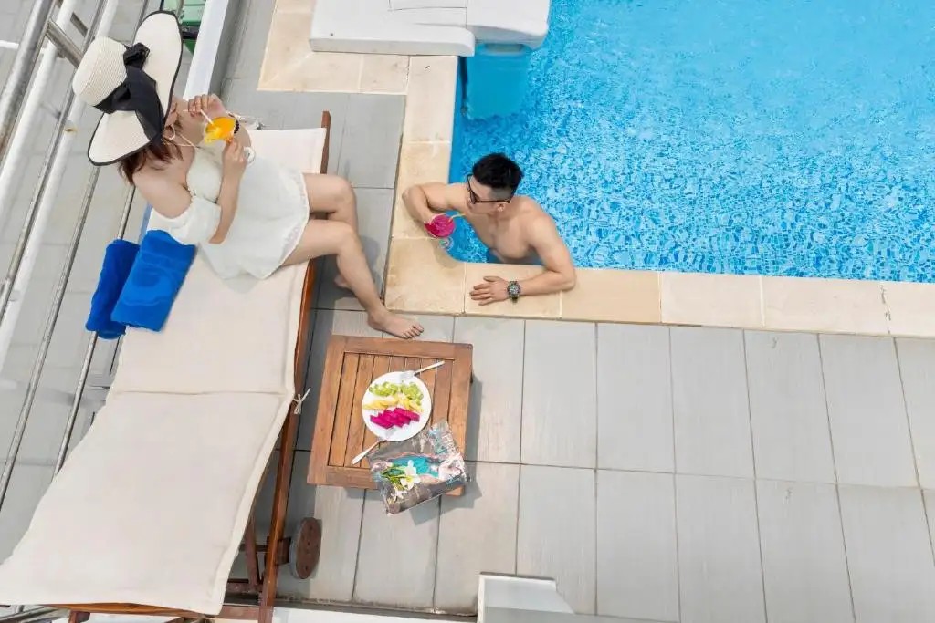 BLUE PEARL HOTEL