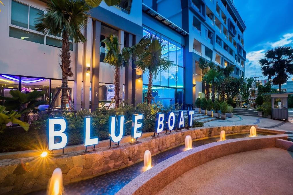 BLUE BOAT DESIGN HOTEL