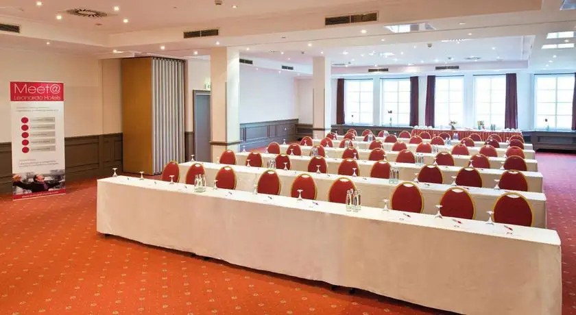 LEONARDO HAMBURG STILLHORN