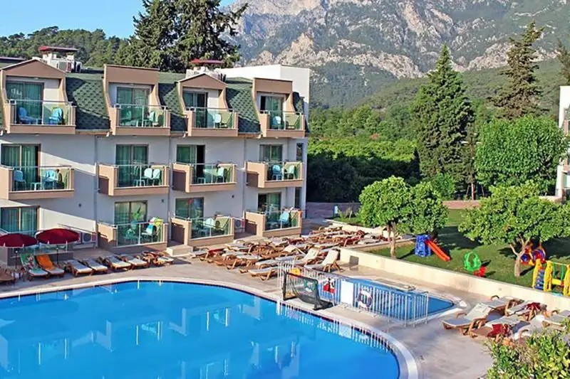 BERALISA FAMILY GARDEN HOTEL