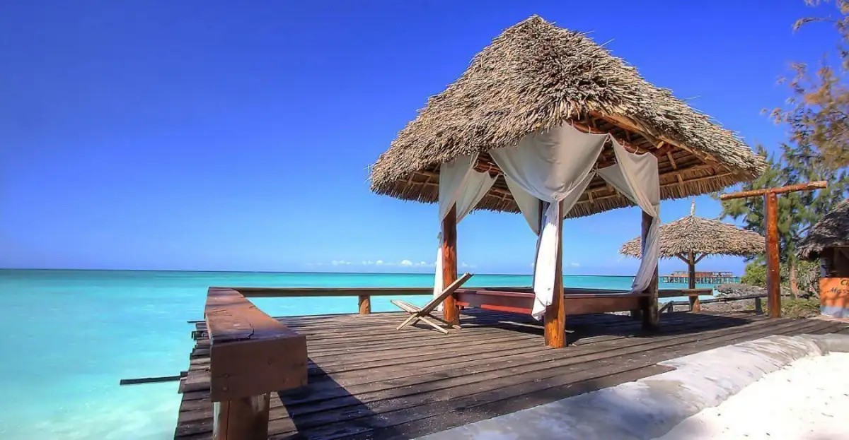 MNARANI BEACH COTTAGES