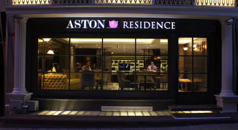 ASTON RESIDENCE