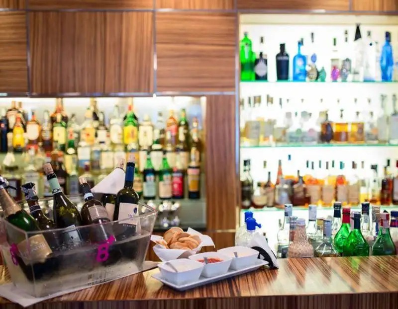 BIBIONE PALACE SUITES