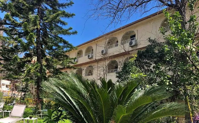 KROMER GARDEN HOTEL