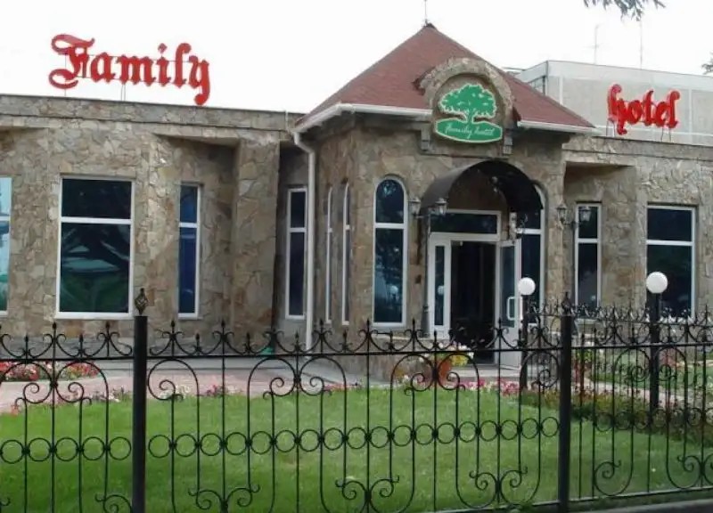 FAMILY HOTEL