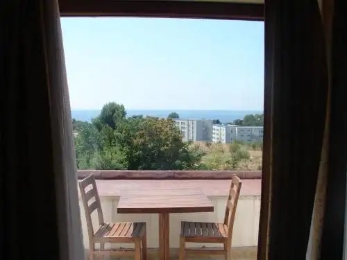 FLORYA KONAGI
