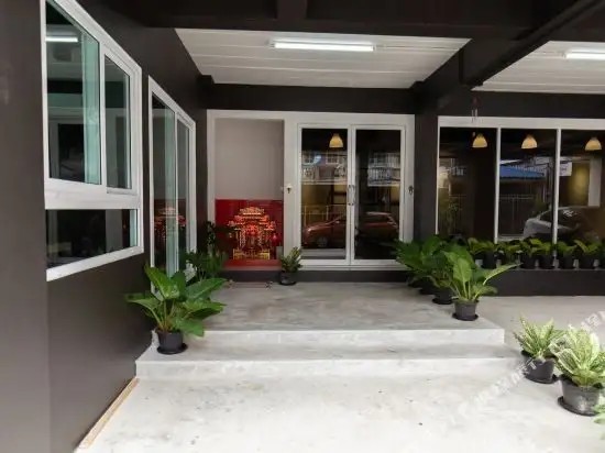 MANGO 10 HOUSE