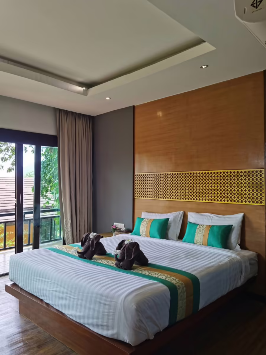 PHI PHI LONG BEACH RESORT & VILLA