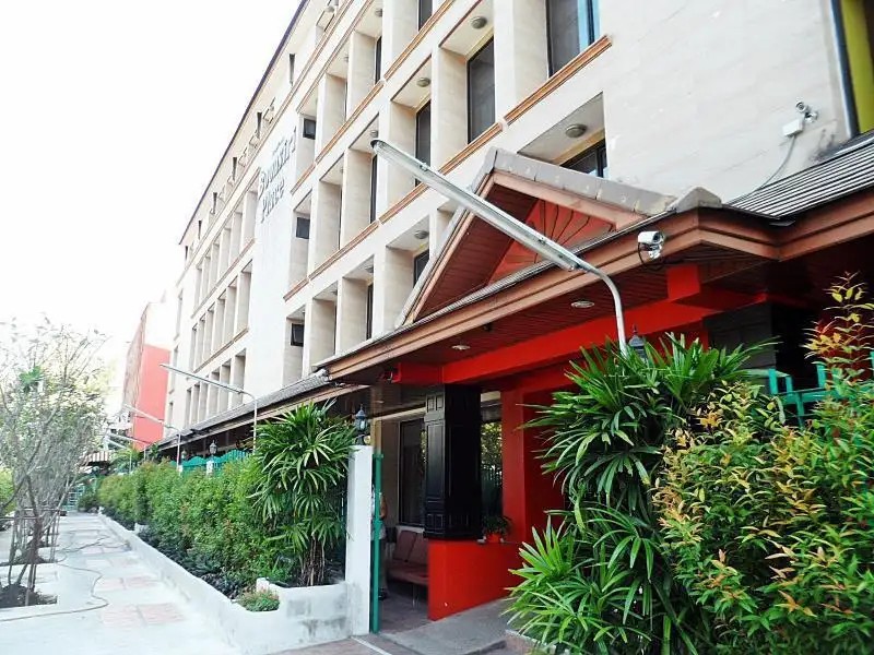 BOONSIRI PLACE