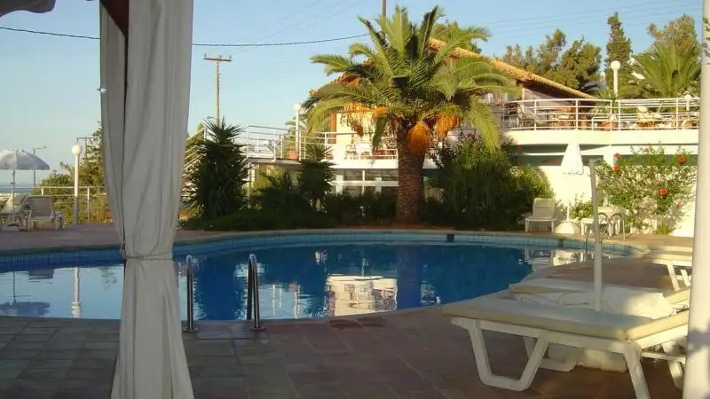 MALIEVI APARTMENTS HOTEL
