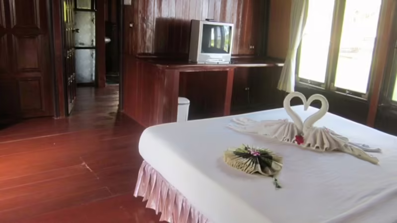 KOH CHANG BOAT CHALET