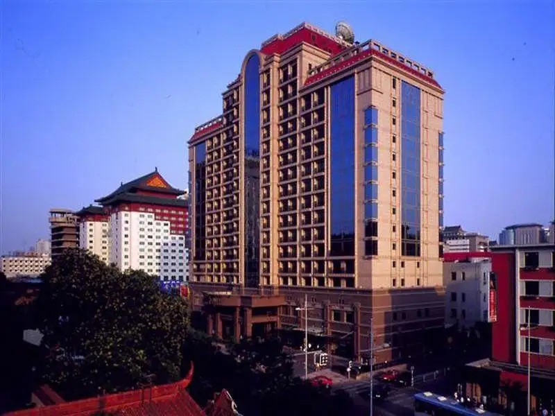 LEE GARDEN