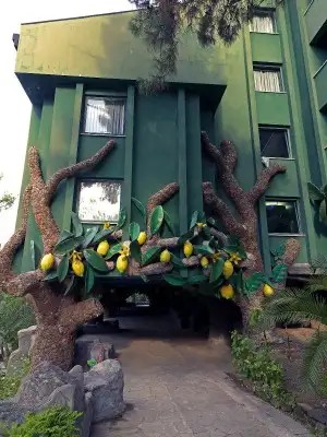 HOLIDAY AREA GREEN RESORT