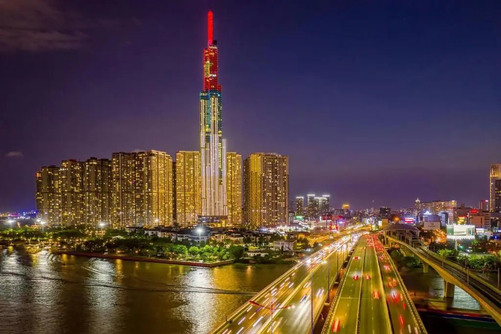 VINPEARL LANDMARK 81 AUTOGRAPH COLLECTION