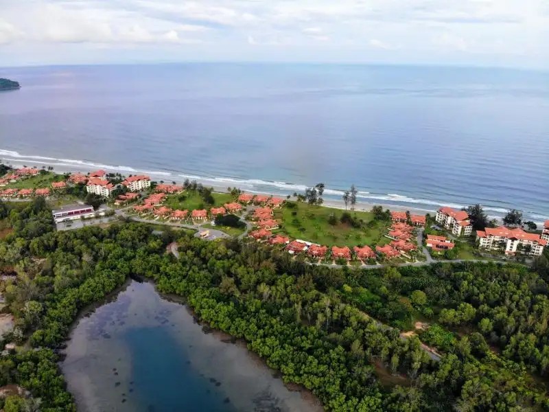 BORNEO BEACH VILLAS