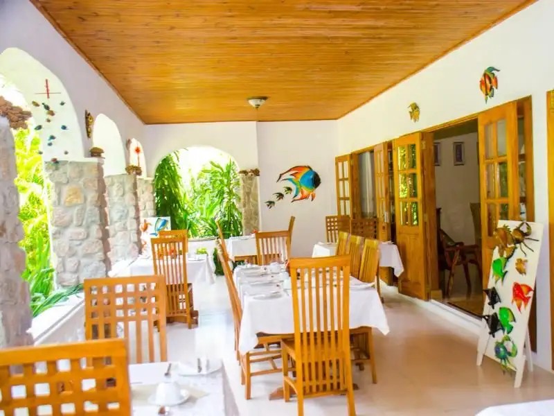 VILLA RAFIA GUESTHOUSE