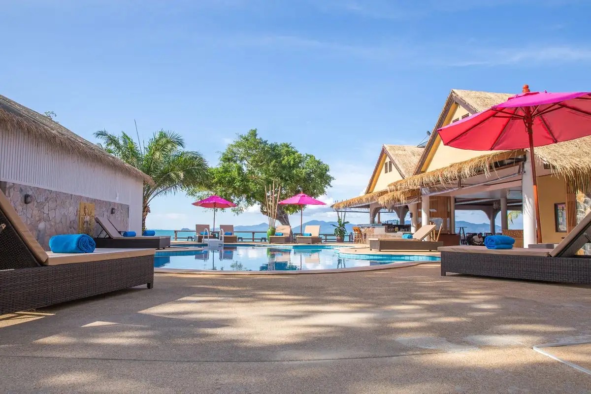 ADARIN BEACH RESORT (EX. NEW LAPAZ VILLA)