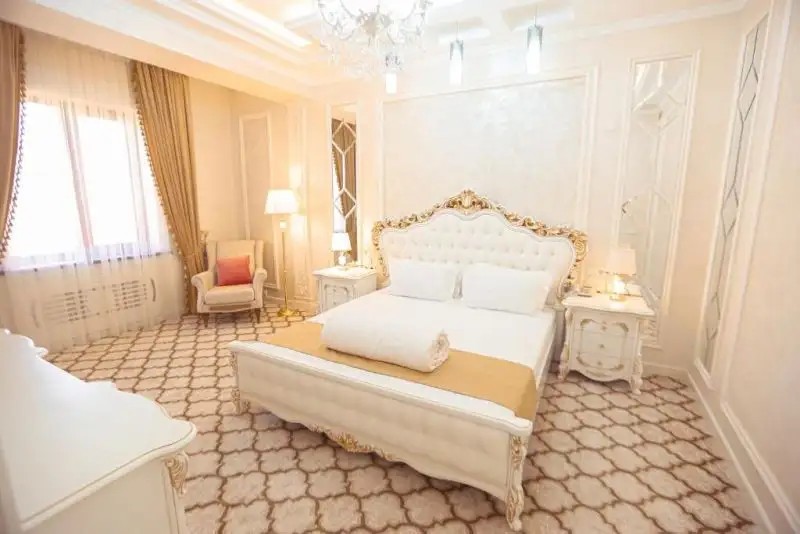 ROYAL GRAND HOTEL