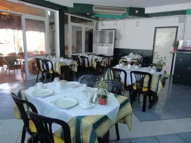 MINOA HOTEL & ANNEX