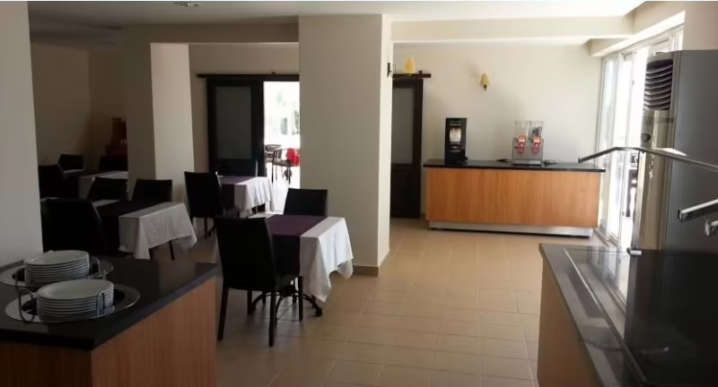 PERA BEACH HOTEL
