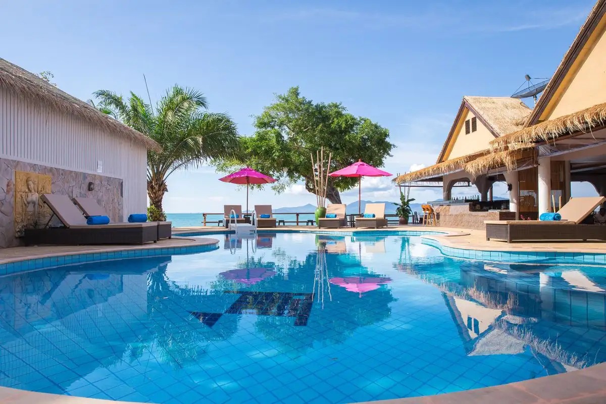 ADARIN BEACH RESORT (EX. NEW LAPAZ VILLA)