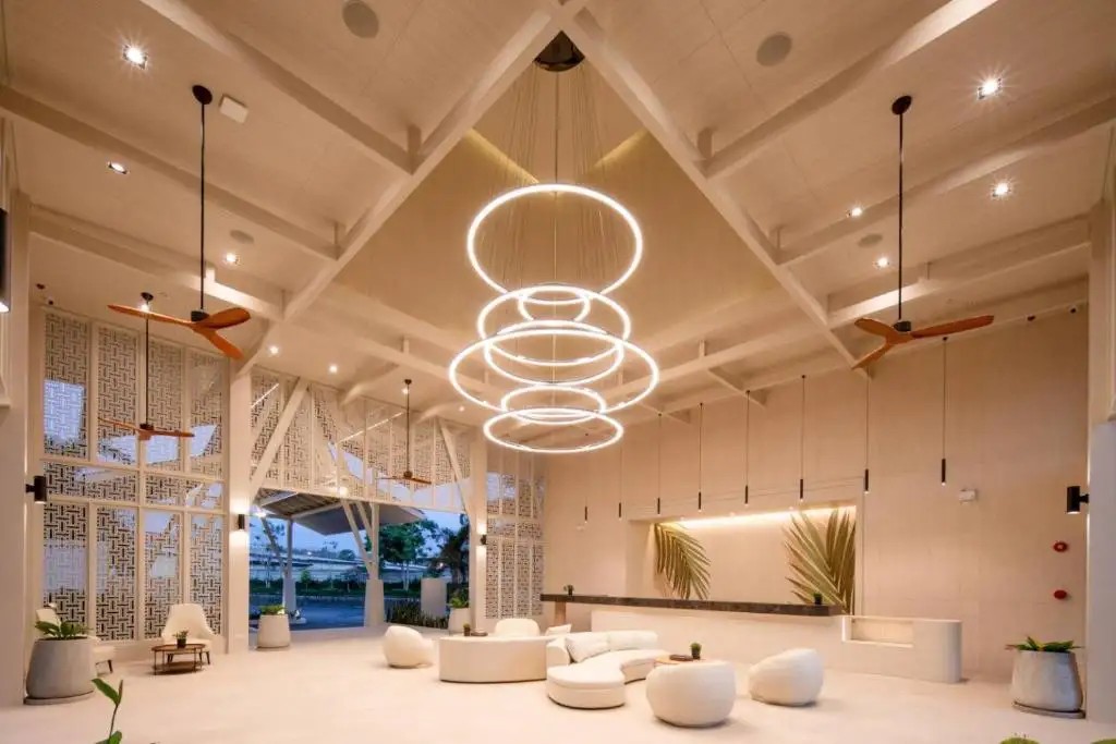 LALYNN RESORT & VILLAS