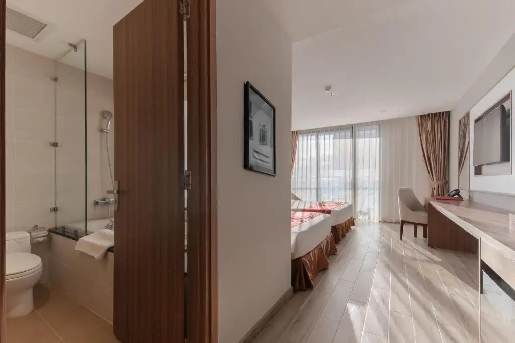 LEMORE HOTEL