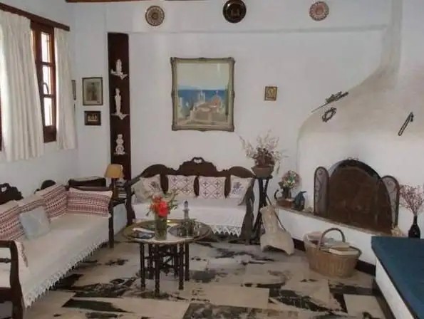 CHATEAU ZEVGOLI HOTEL