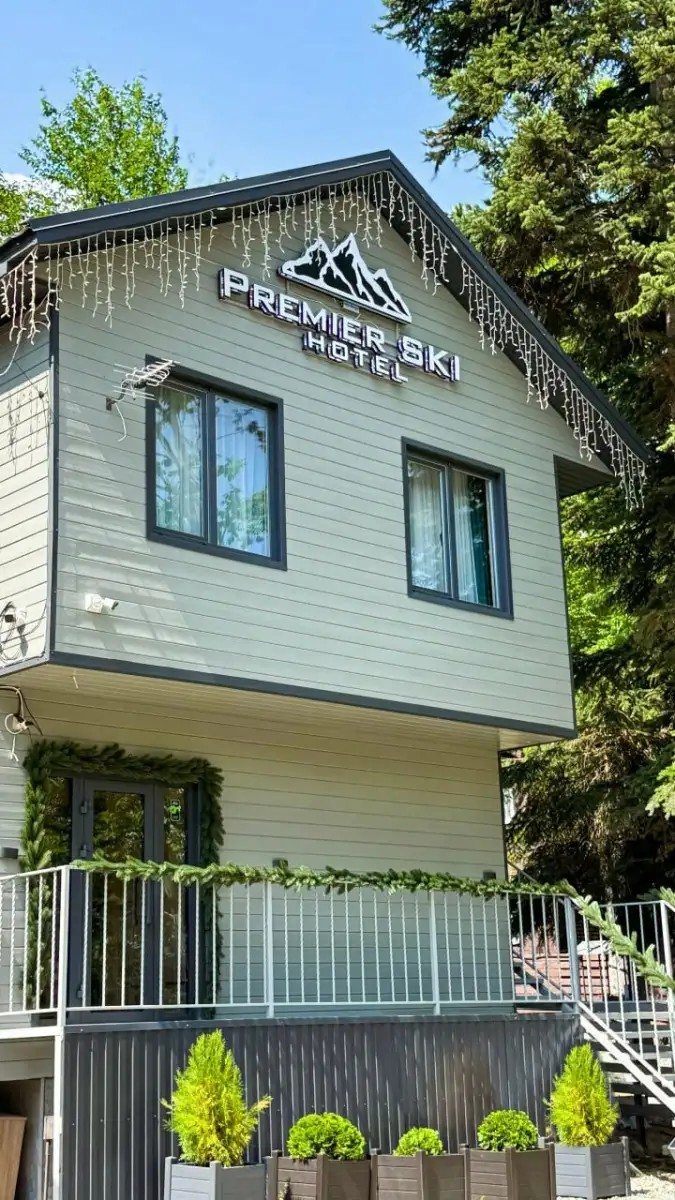 PREMIER SKI