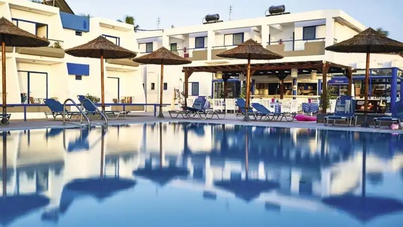 SMARAGDI HOTEL & APARTMENTS