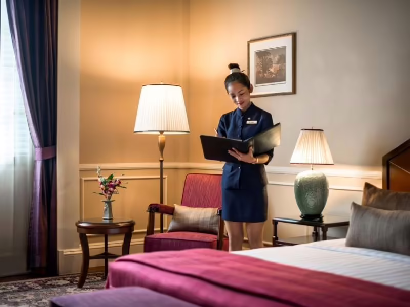 RAFFLES HOTEL LE ROYAL