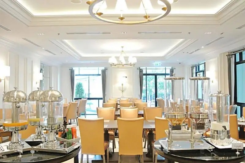 SN PLUS HOTEL  SHA PLUS