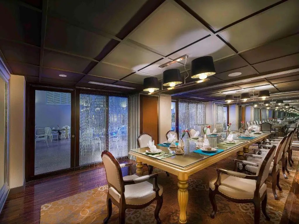 DE L OPERA HANOI
