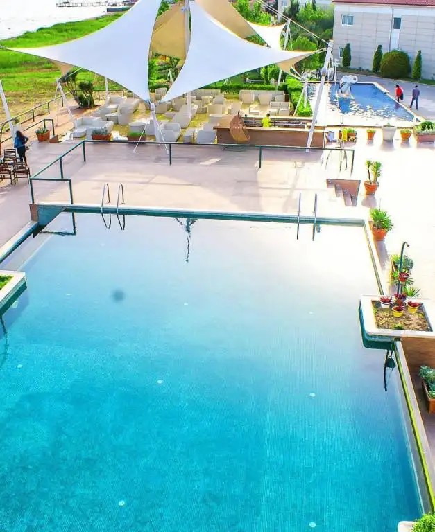 THE CRESCENT BEACH HOTEL BAKU